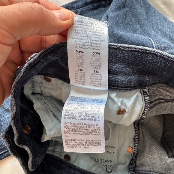 Mother STUNNER Zip Ankle Step‎ Fray Jeans Medium Wash 28 A Trip Down Memory Lane - Picture 9 of 16